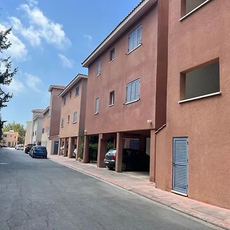 Natalia'S 1 Bedroom Apartemnt Paphos Exterior photo